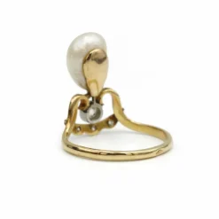 Bague or, perle et diamants