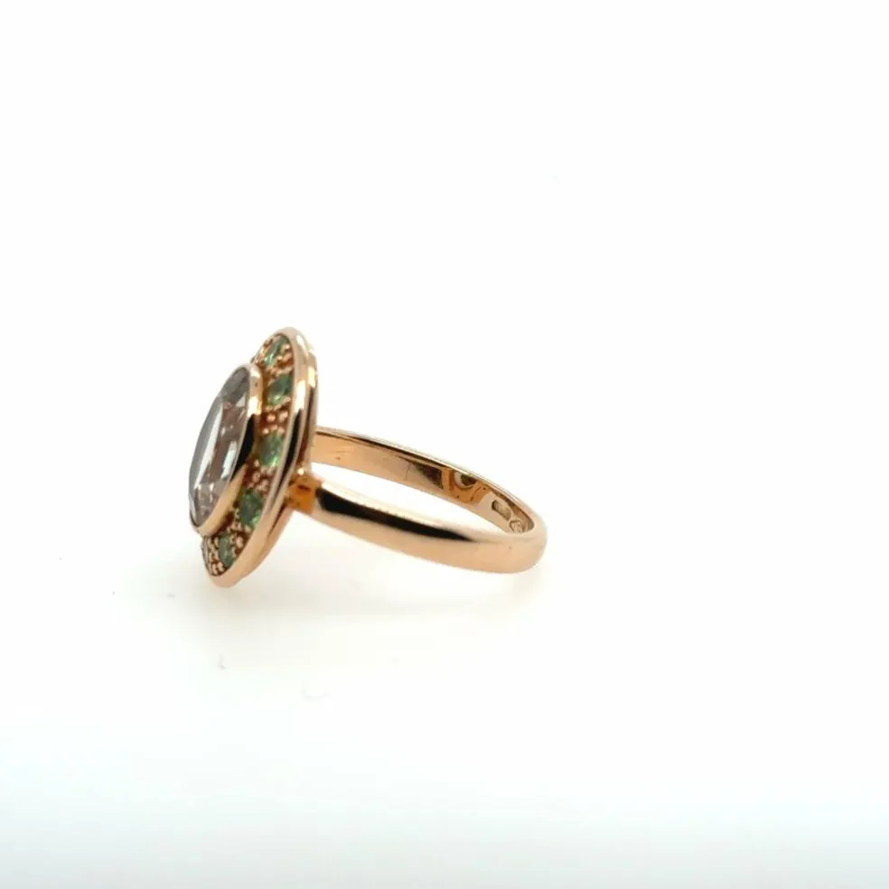 Bague or rose, améthyste verte, tsavorite