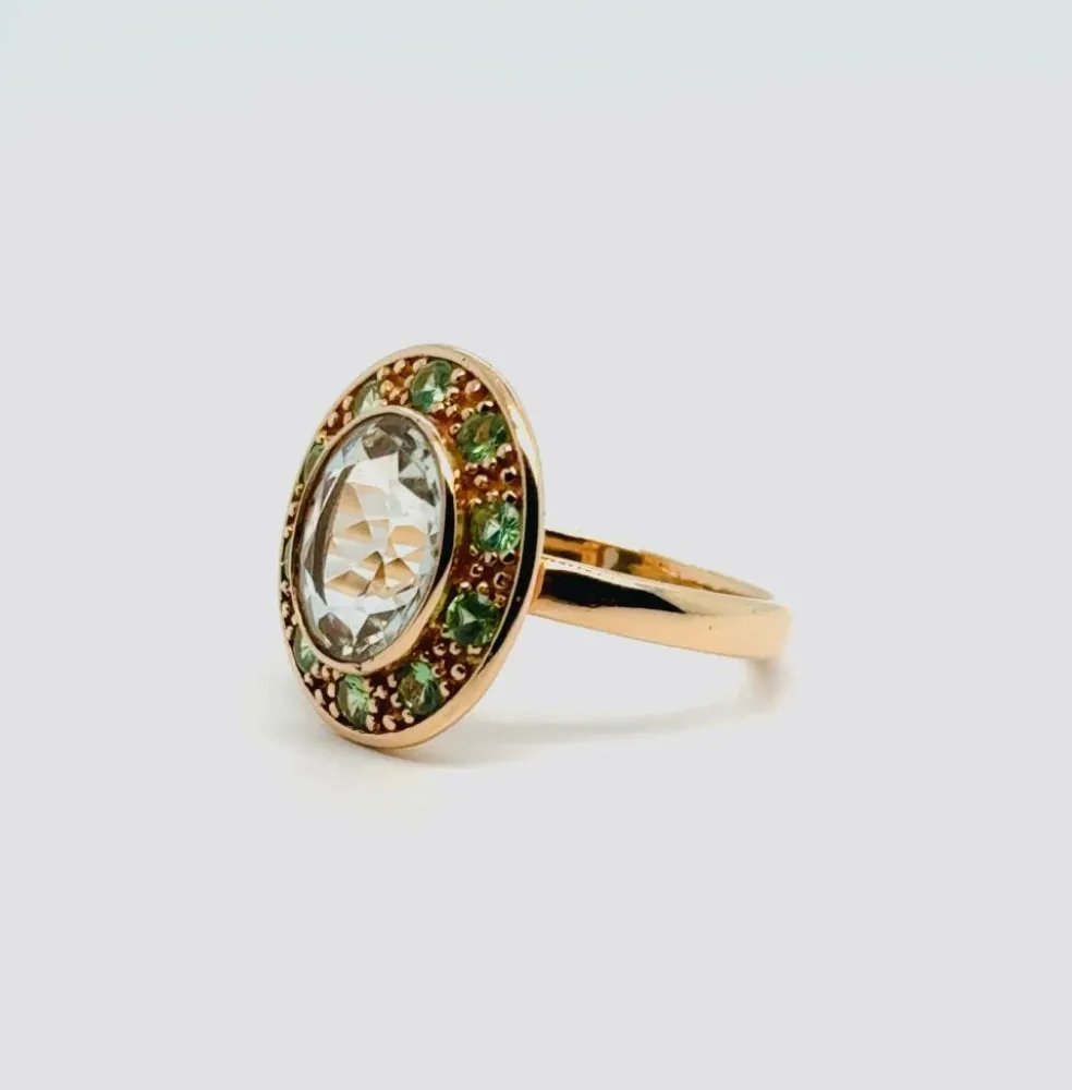 Bague or rose, améthyste verte, tsavorite