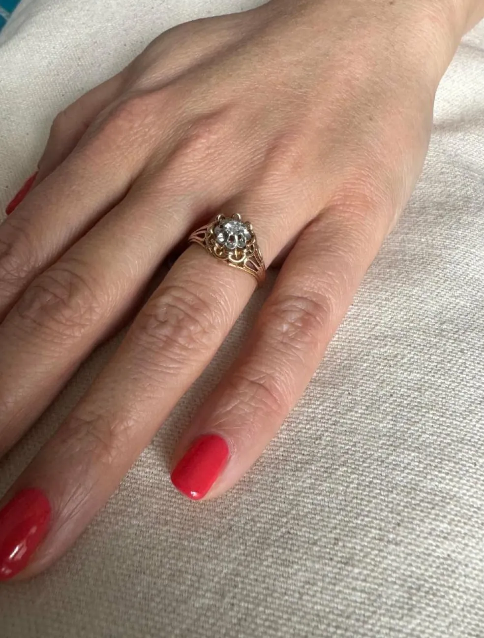 Bague or rose et diamant