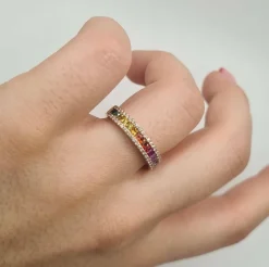 Bague or rose sertie de diamants et saphir multi-couleur