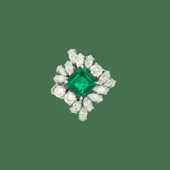 Bague ornée d'une émeraude de 2,5 carats et de diamants
