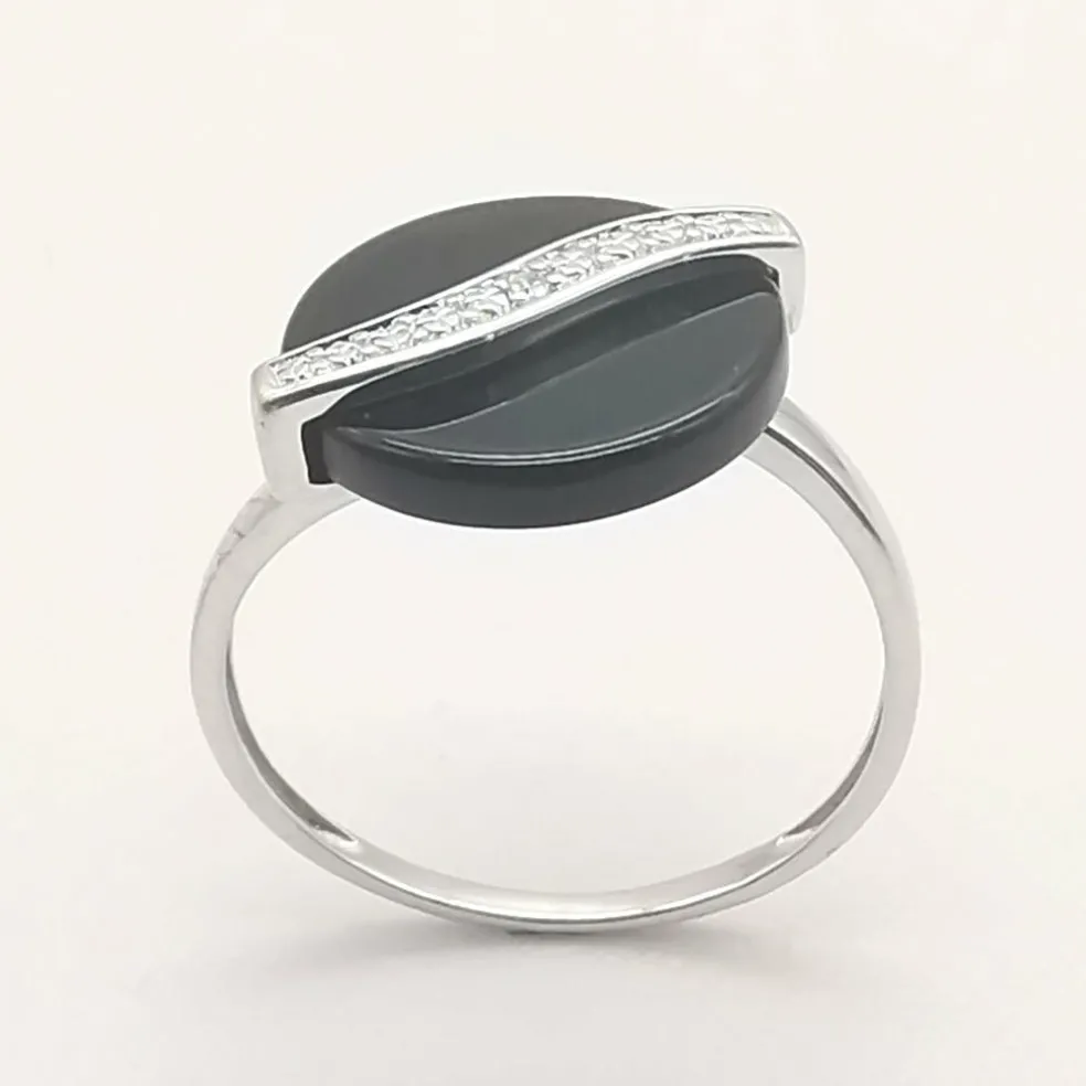 Bague ou onyx et diamant