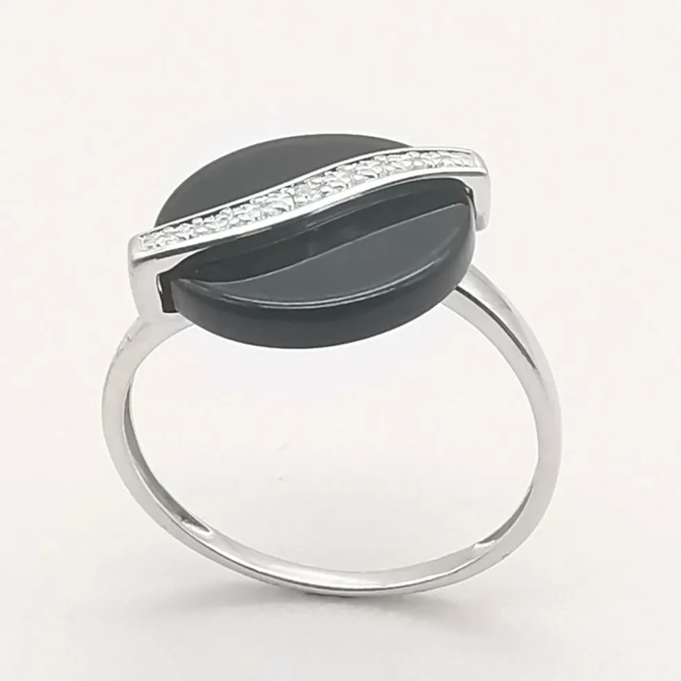 Bague ou onyx et diamant