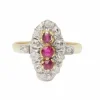 Bague ovale en or jaune, rubis et diamants