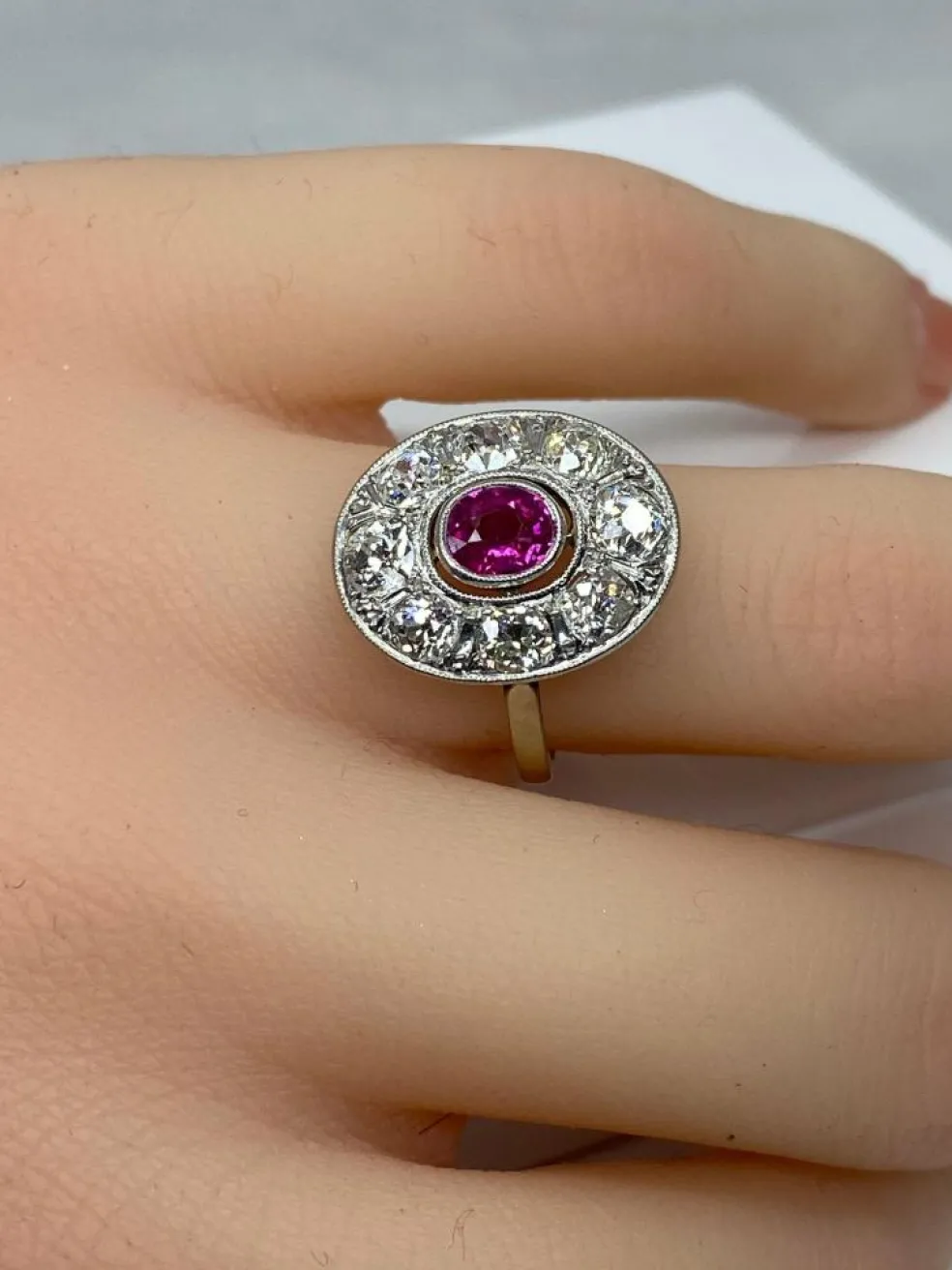 Bague ovale rubis & diamants