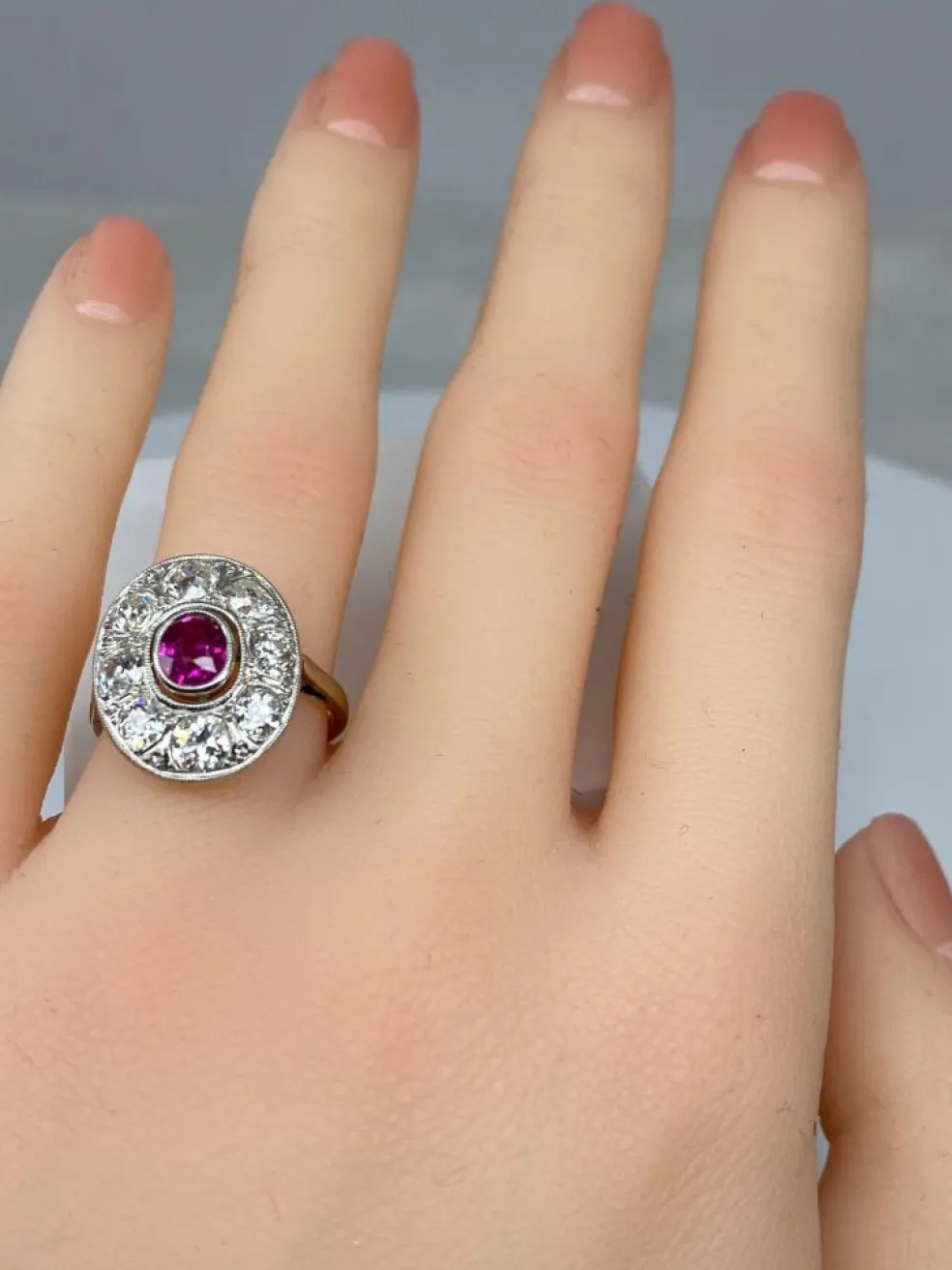 Bague ovale rubis & diamants