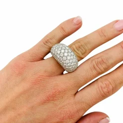 Bague pavage en or blanc, diamants.