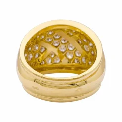 Bague pavage or jaune, diamants.