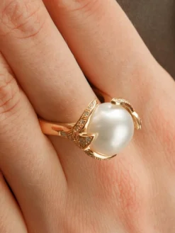 Bague Perle des Mers du Sud et diamants