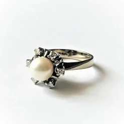 Bague Perle Diamants Or blanc