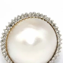 Bague perle en or blanc et diamants
