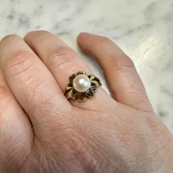 Bague perle géométrique