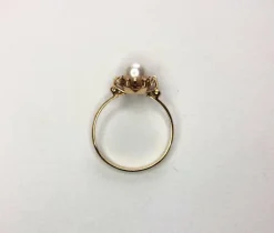 Bague perle monture en or