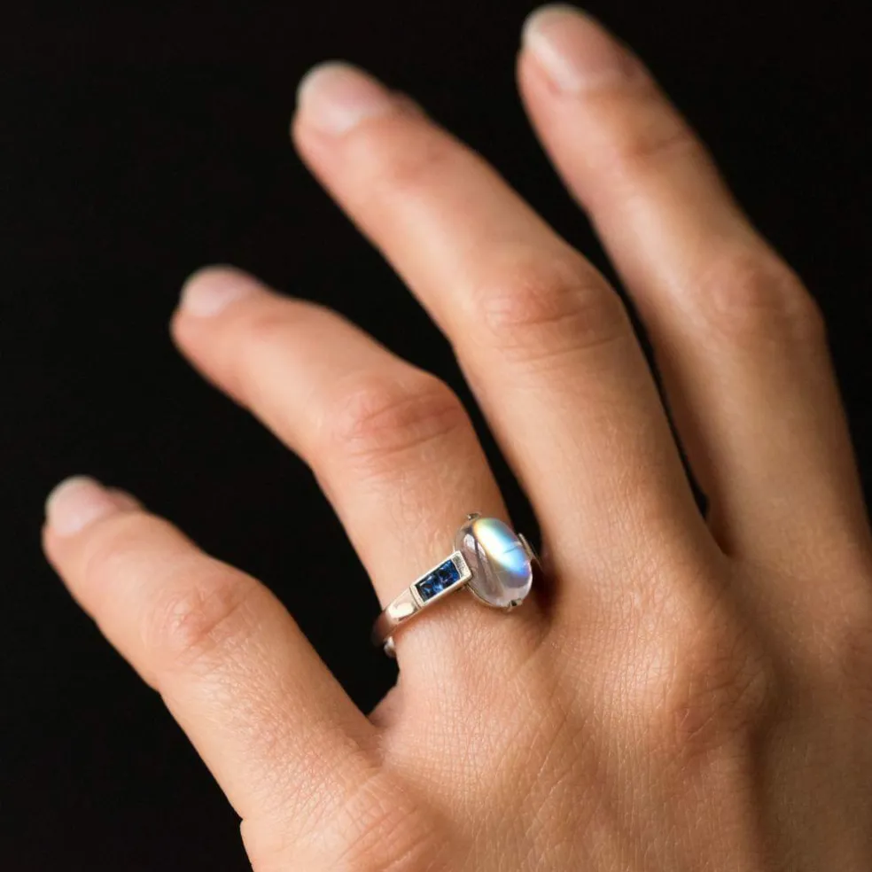Bague pierre de lune et saphirs