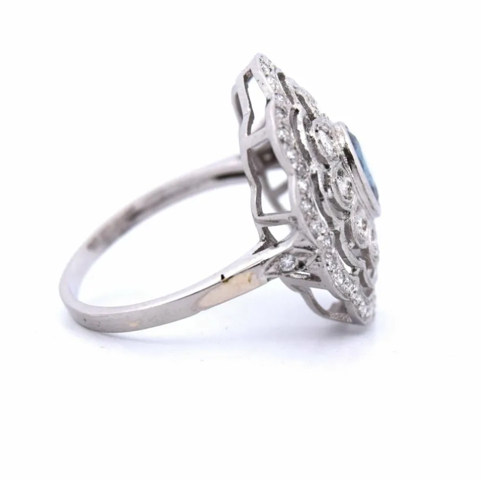 BAGUE PLATINE - AIGUE-MARINE ET DIAMANTS