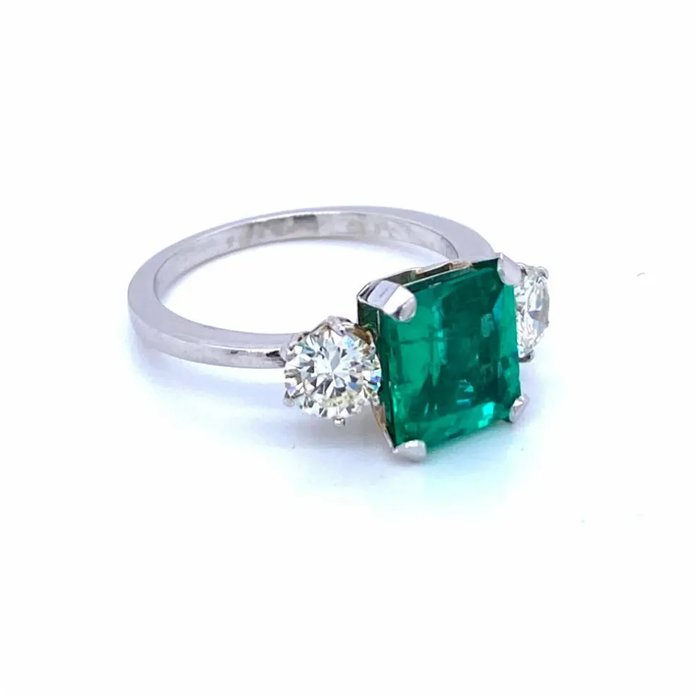 Bague Platine Diamant Emeraude Colombienne