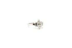 Bague Platine Diamant navette et baguette