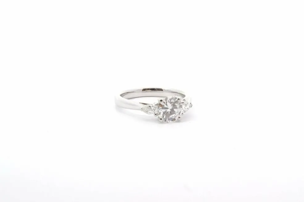 Bague platine diamants