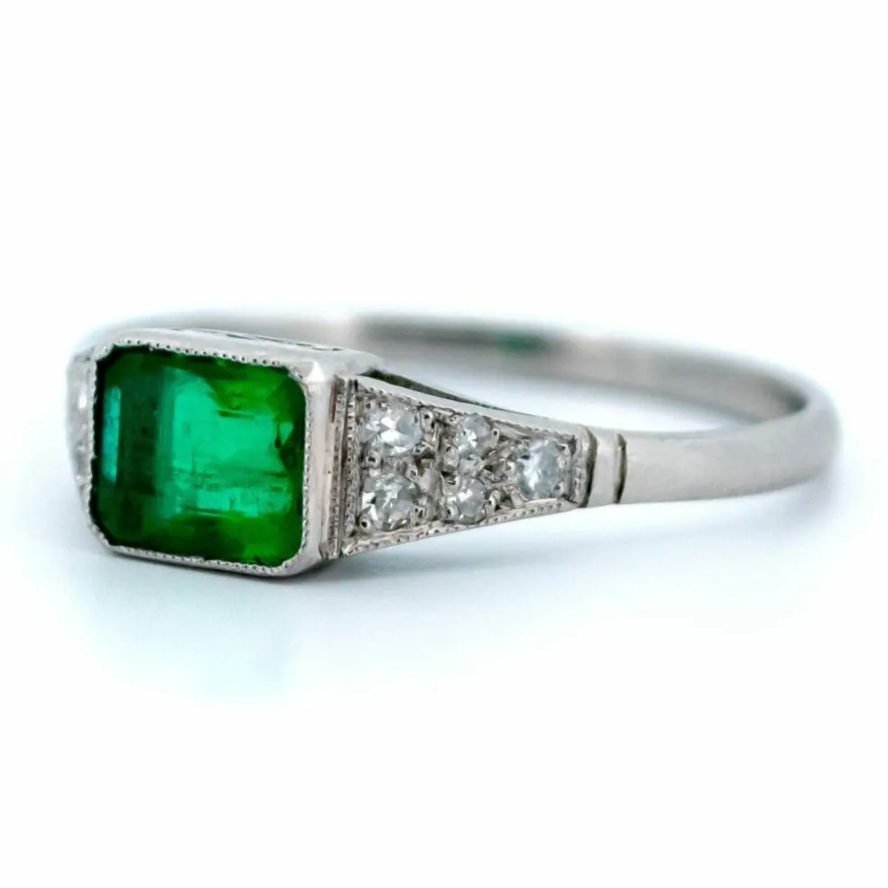 Bague platine Emeraude Diamant et platine