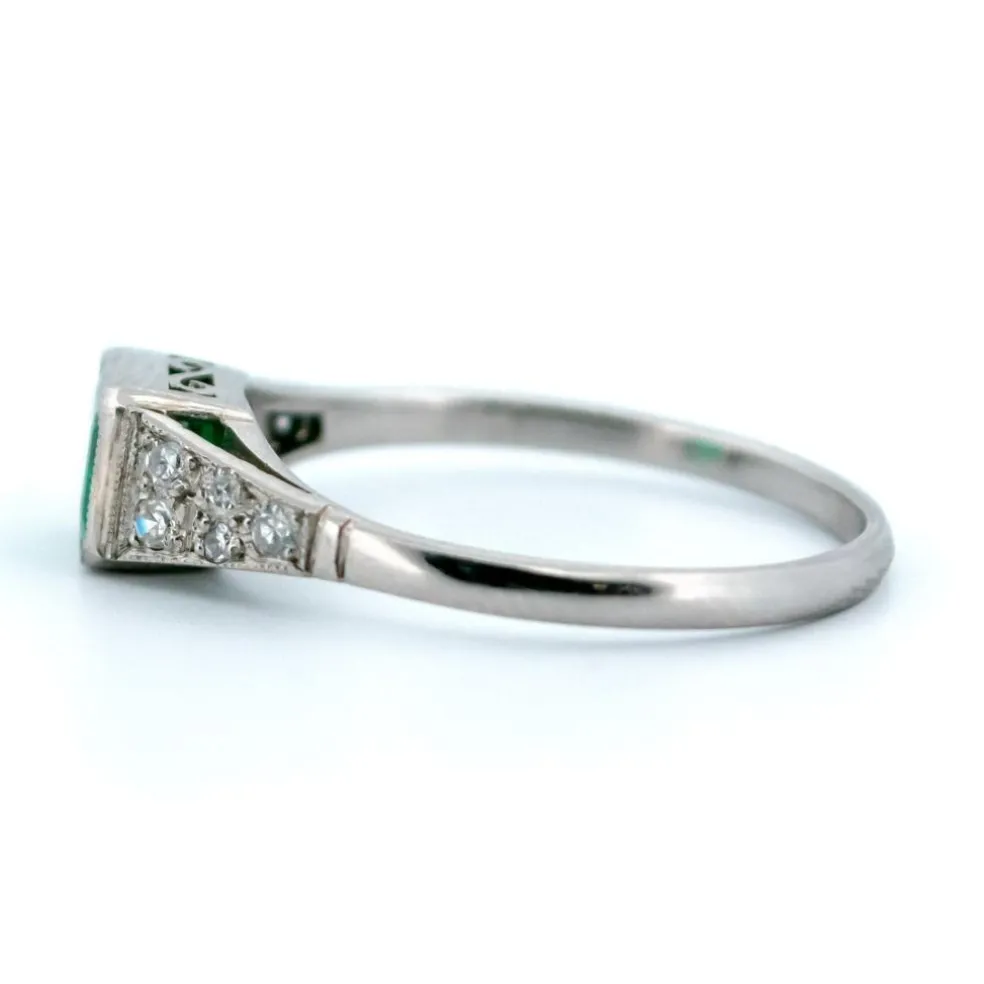 Bague platine Emeraude Diamant et platine