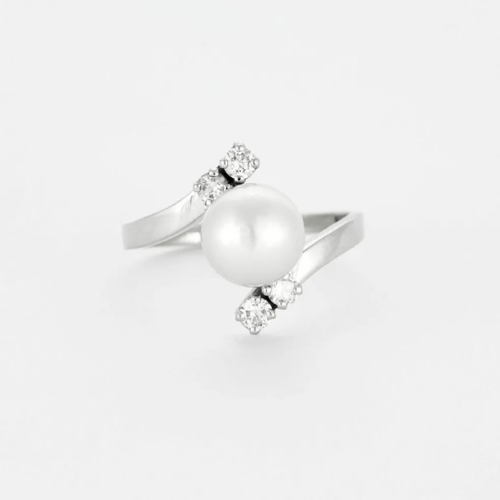 Bague platine et or gris, perle et diamants