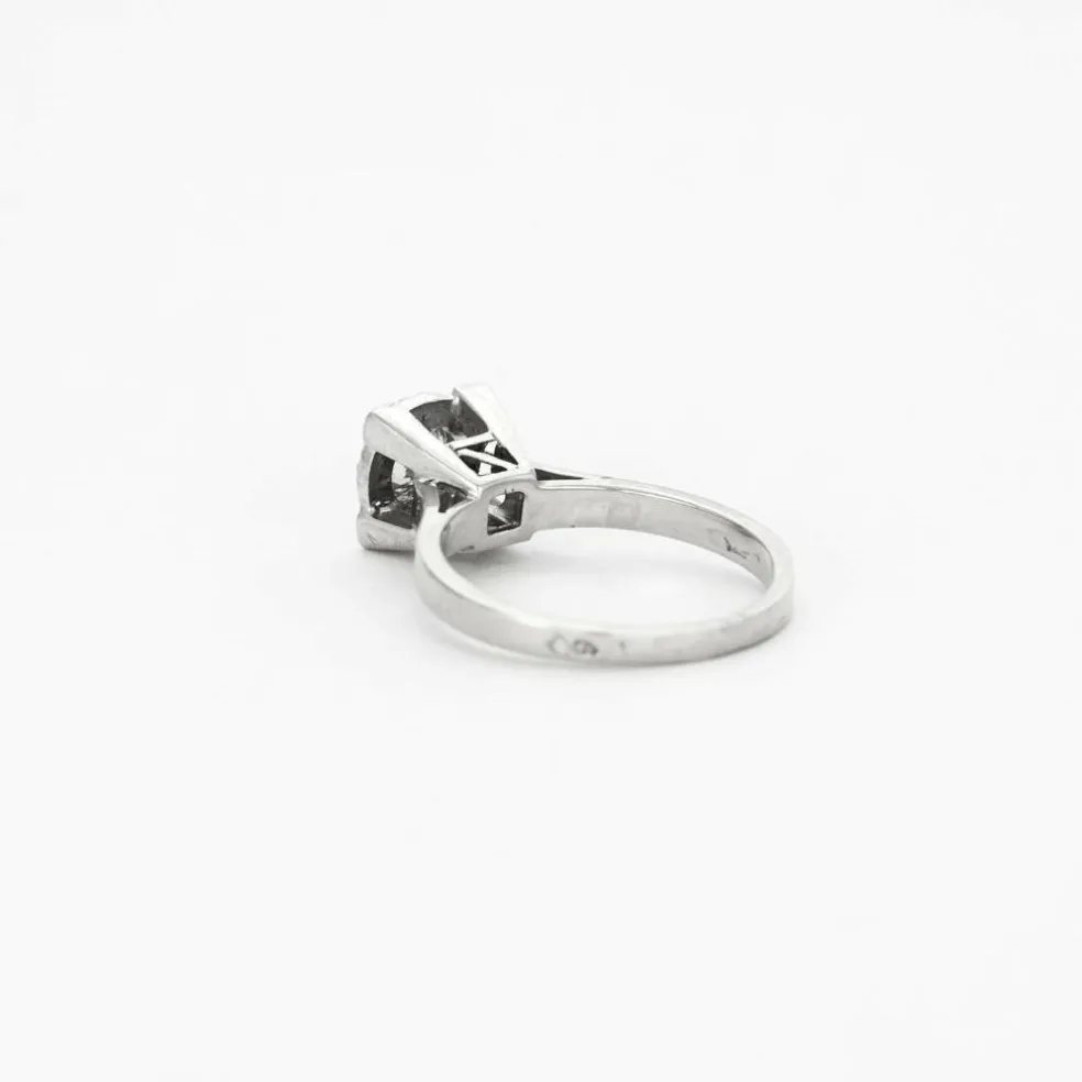 Bague platine et or gris avec diamant