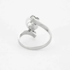 Bague platine et or gris, perle et diamants