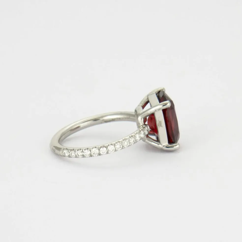 Bague Platine Grenat Diamants