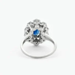 Bague platine, or gris saphir et diamants