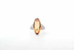 Bague platine, topaze 7,60cts, diamants