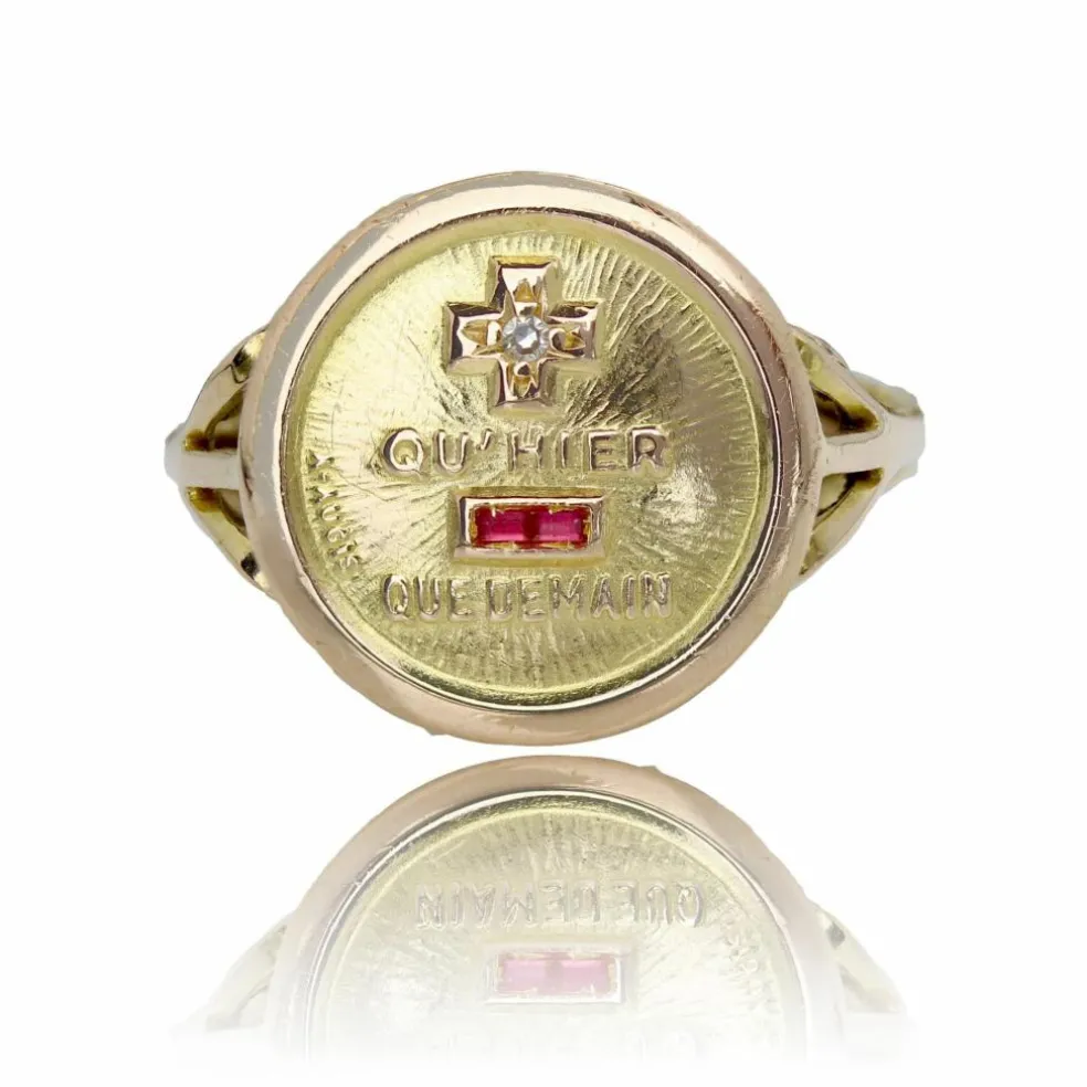 Bague plus qu'hier moins que demain en or
