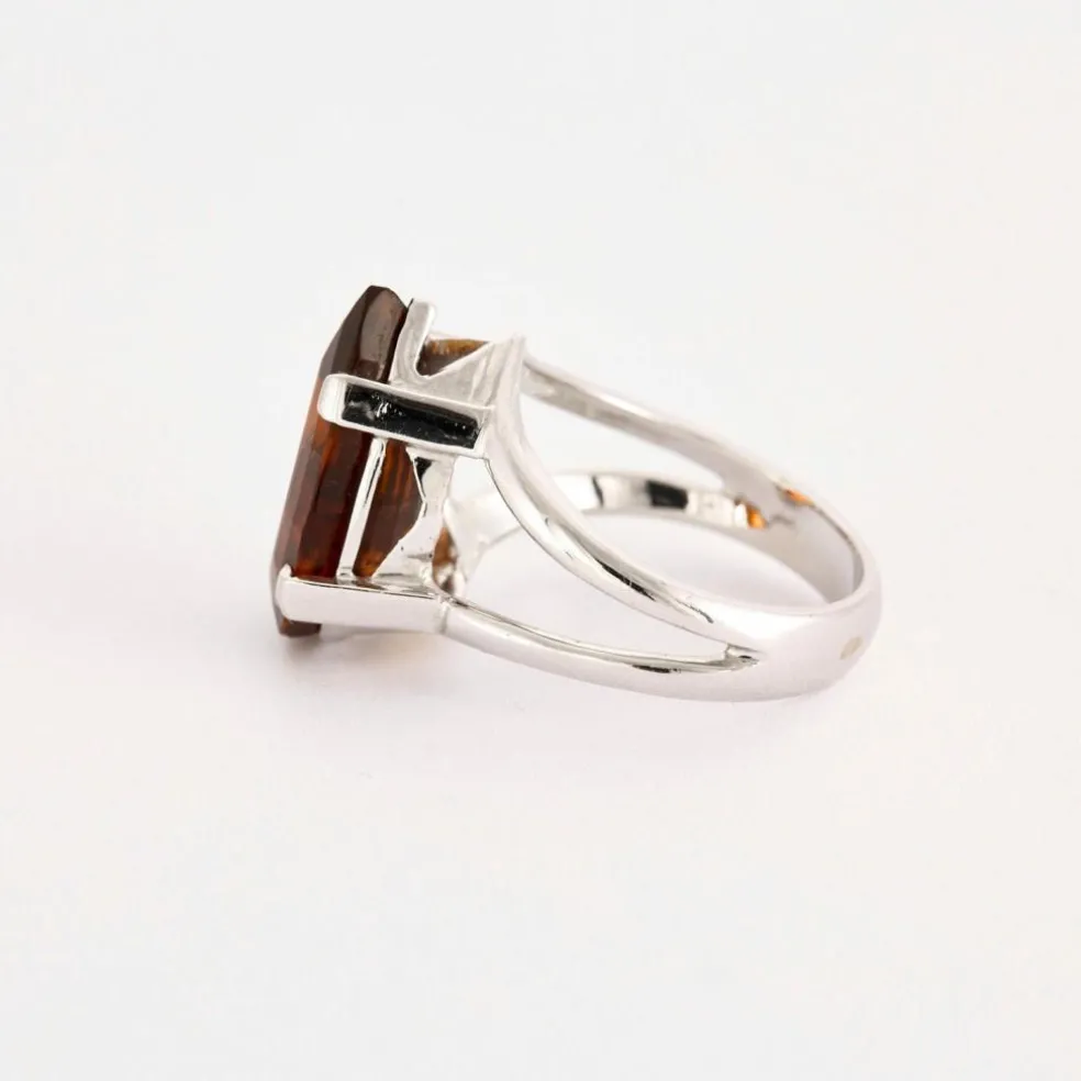 Bague Poire or blanc grenat