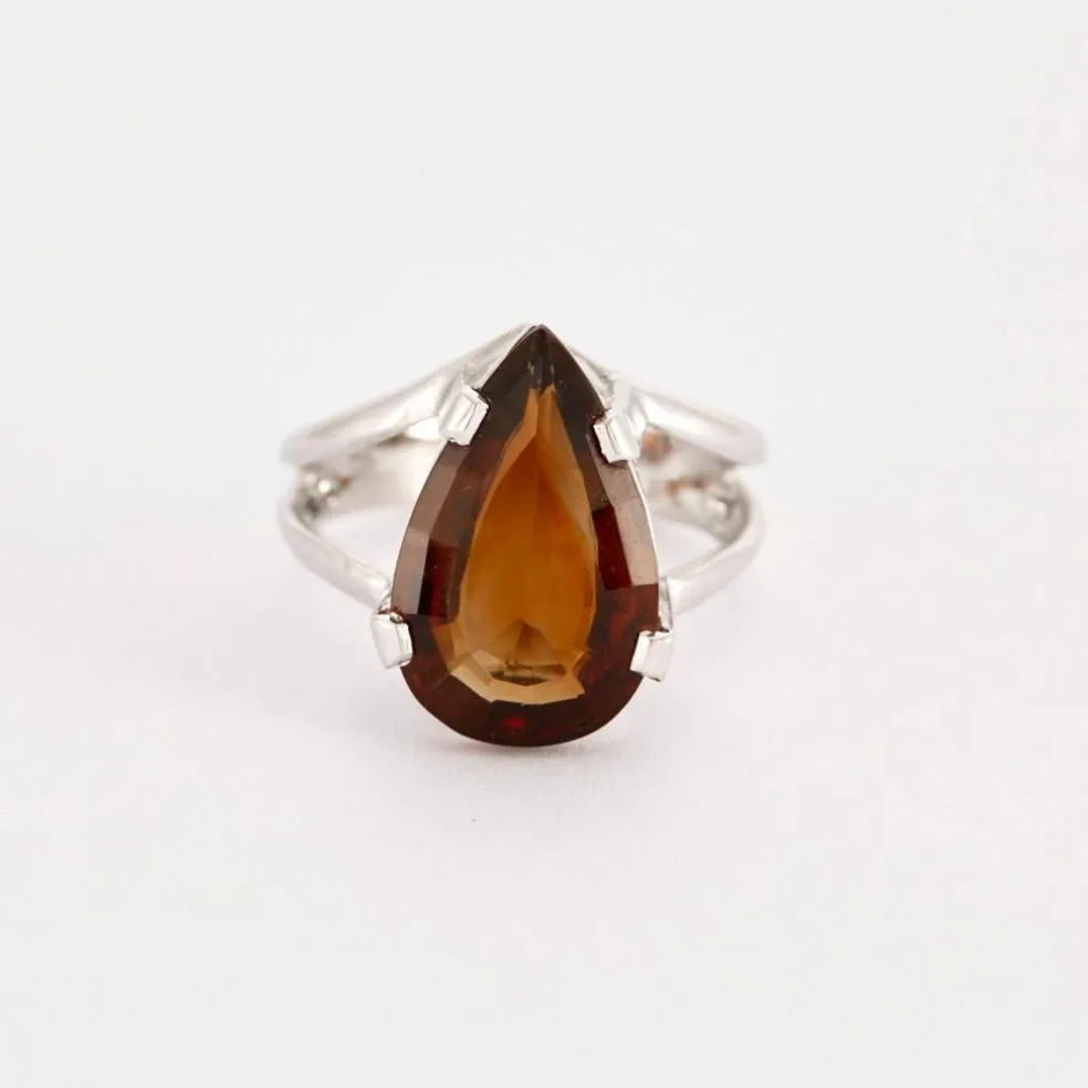 Bague Poire or blanc grenat