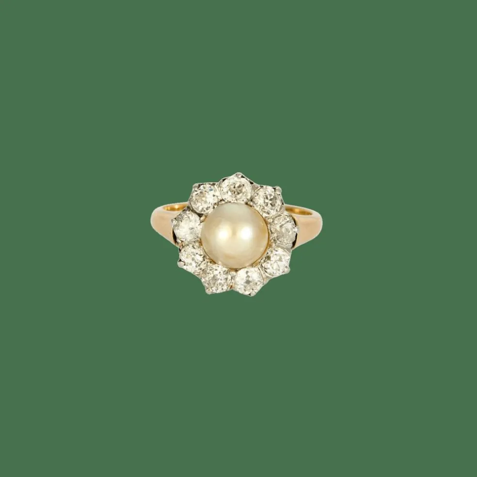 Bague Pompadour ancienne sertie perle et diamants