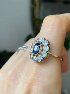 Bague Pompadour ancienne or jaune saphir diamants