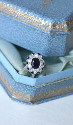 Bague Pompadour Art Déco Saphir et Diamants