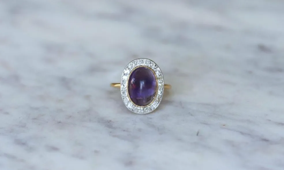 Bague Pompadour Cabochon Améthyste et Diamants