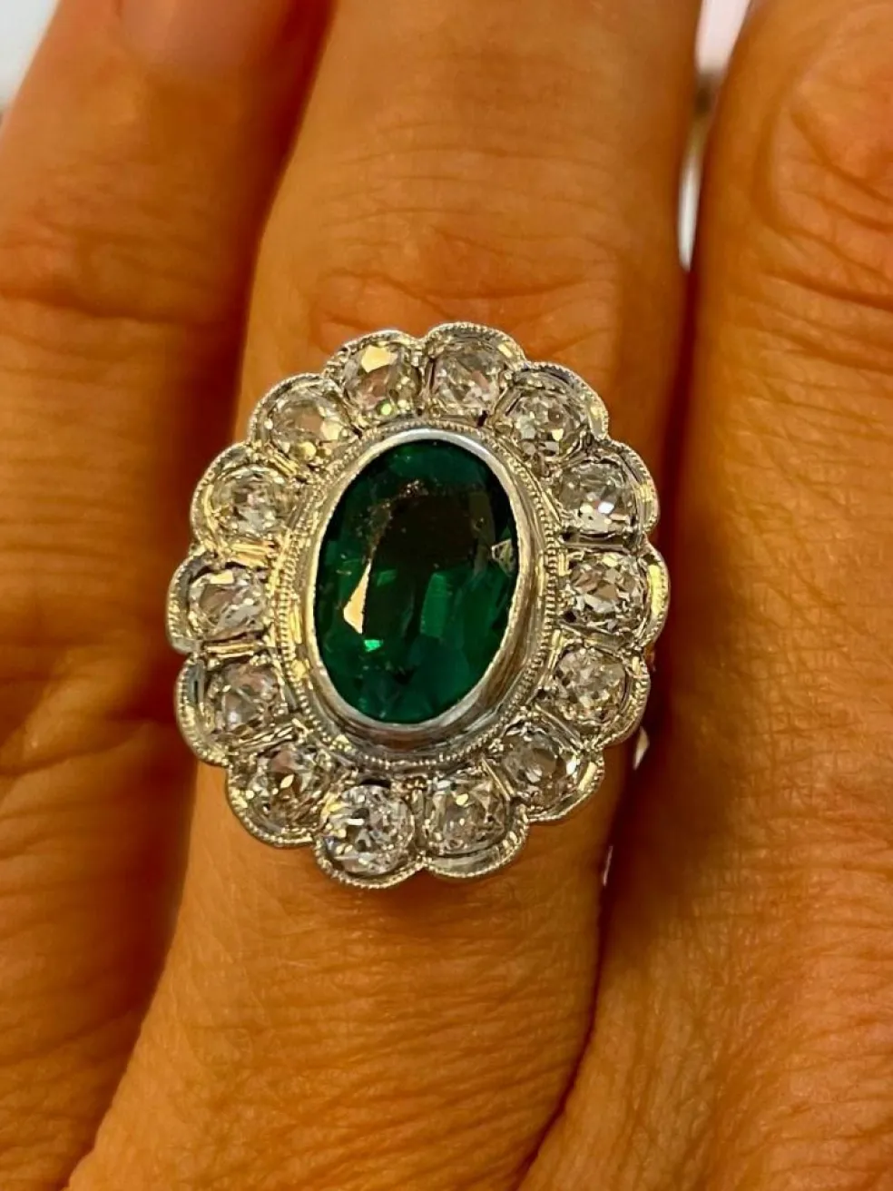 Bague pompadour diamant tsavorite