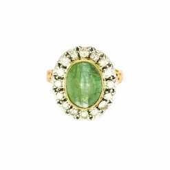 Bague pompadour émeraude en cabochon et diamants