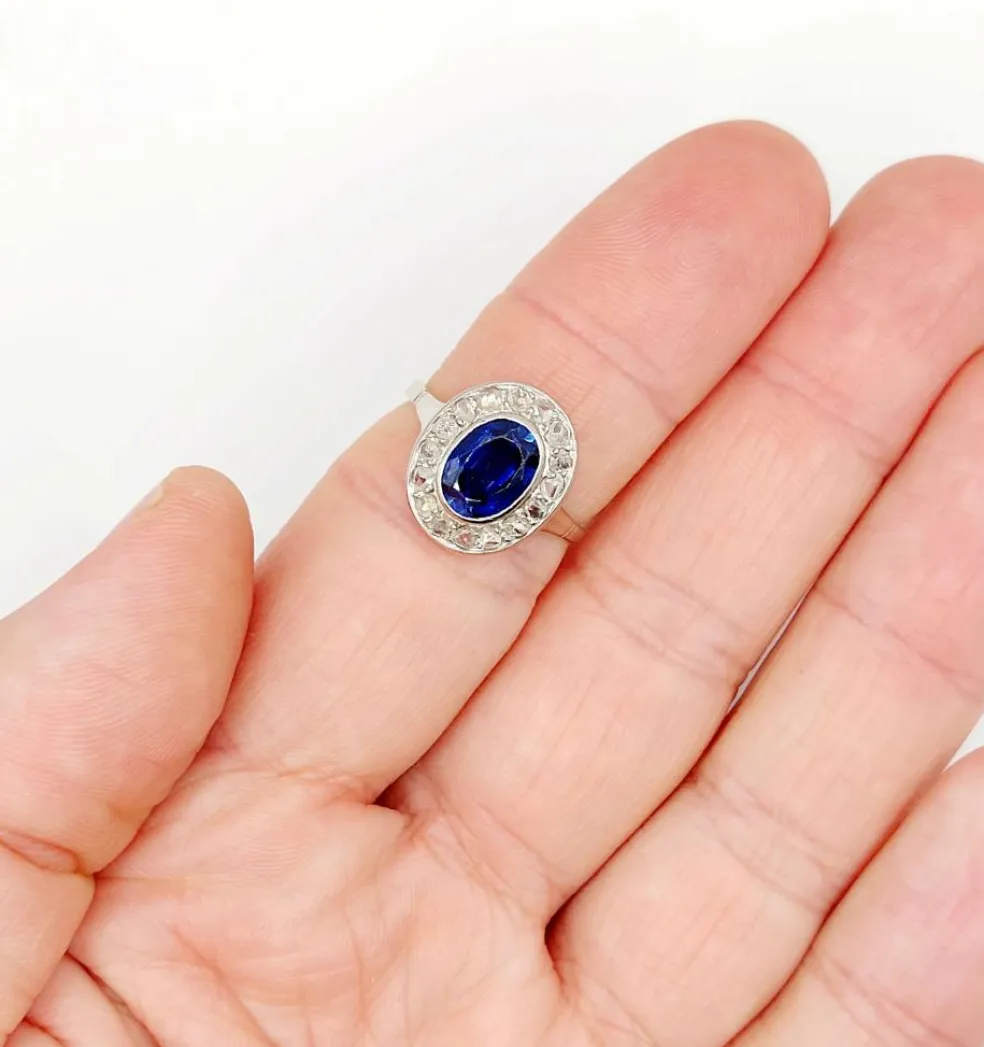 Bague pompadour or blanc et platine, saphir, diamants taille rose (circa 1910)