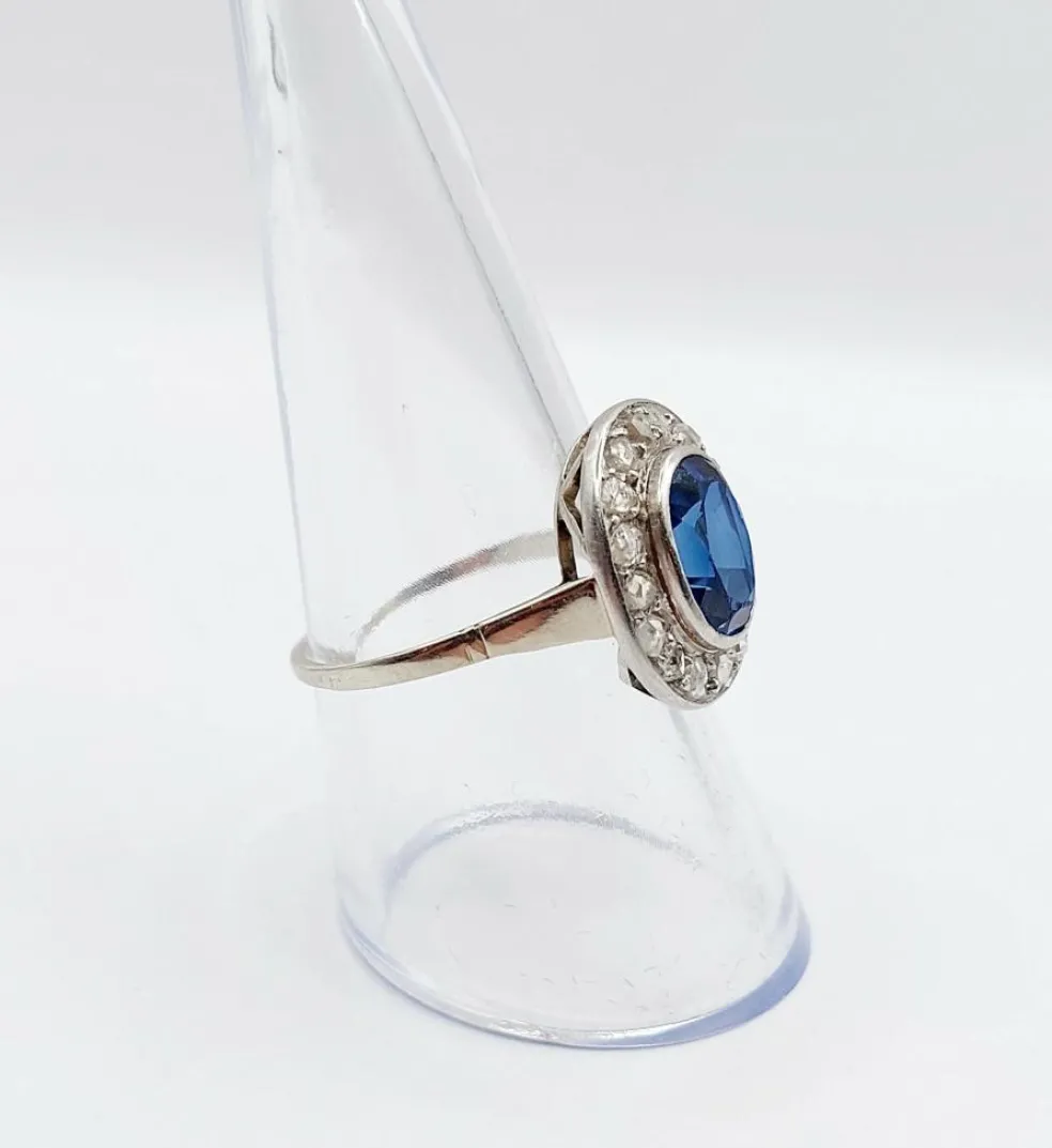 Bague pompadour or blanc et platine, saphir, diamants taille rose (circa 1910)