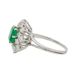 Bague Pompadour Or blanc Emeraude