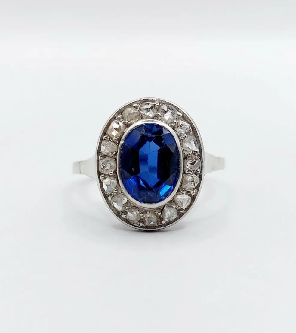 Bague pompadour or blanc et platine, saphir, diamants taille rose (circa 1910)