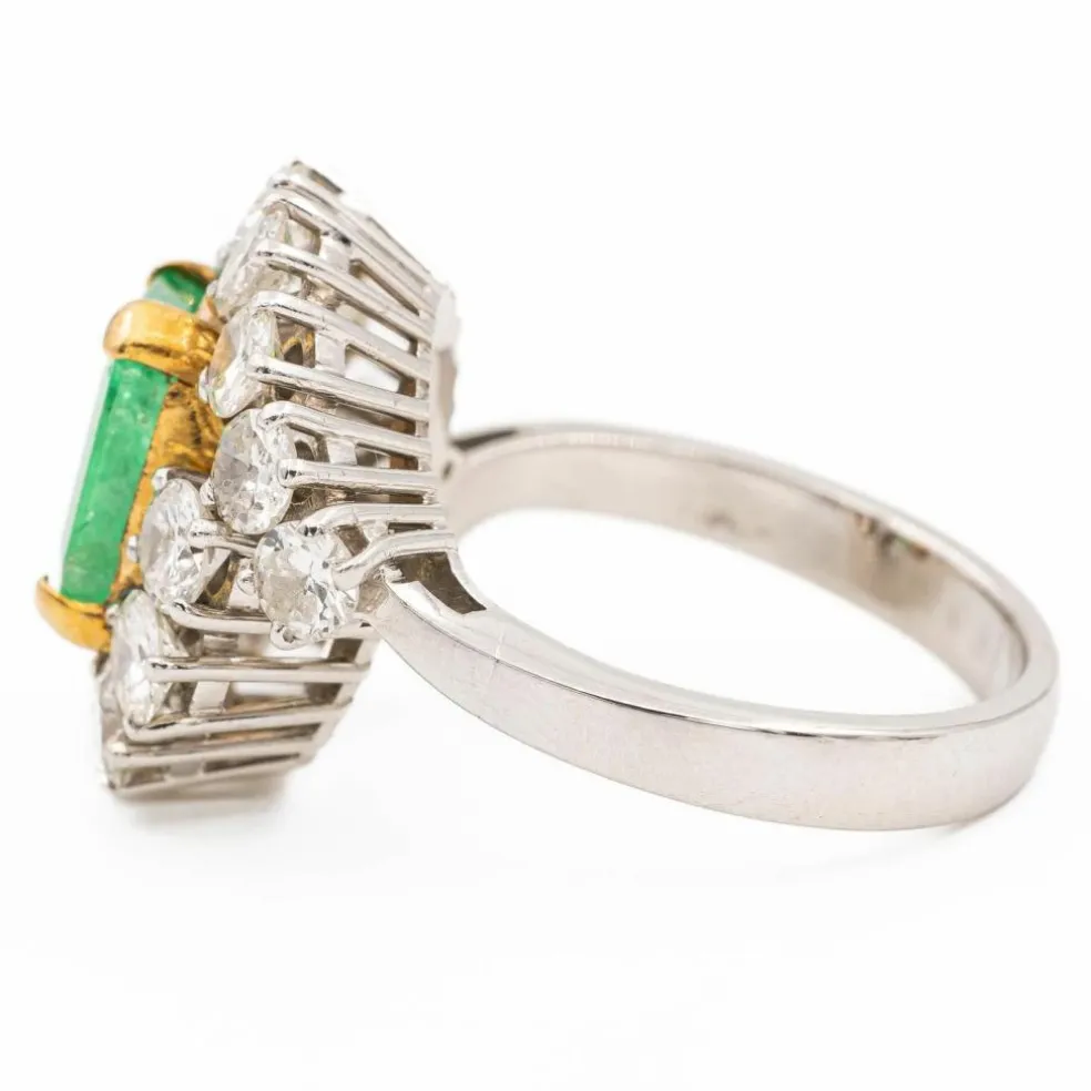 Bague Pompadour Or blanc Emeraude