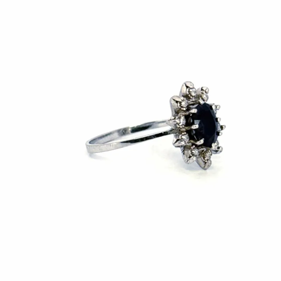 Bague Pompadour or blanc saphir diamants