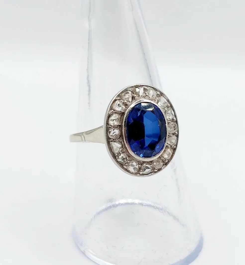 Bague pompadour or blanc et platine, saphir, diamants taille rose (circa 1910)