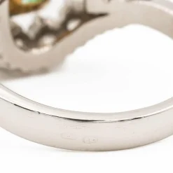 Bague Pompadour Or blanc Emeraude