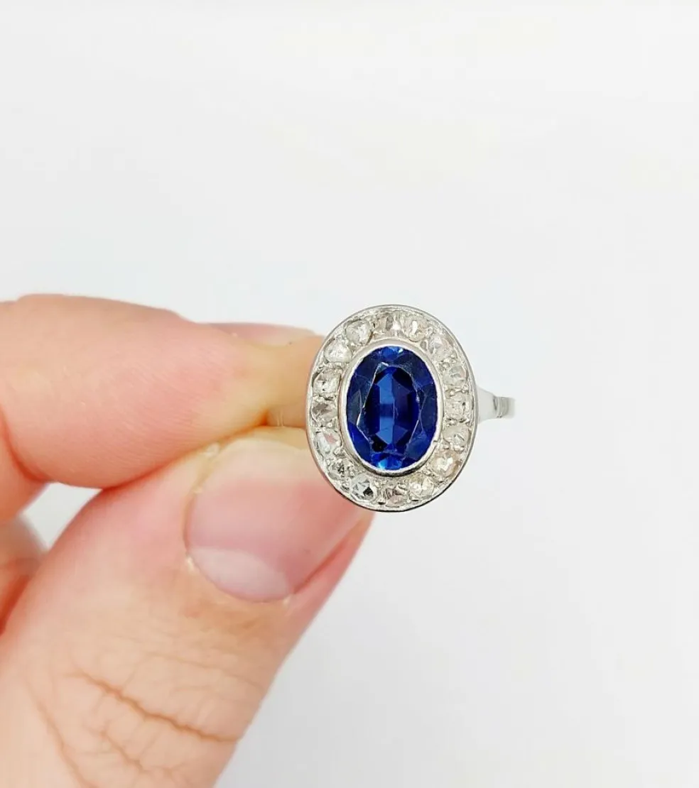 Bague pompadour or blanc et platine, saphir, diamants taille rose (circa 1910)