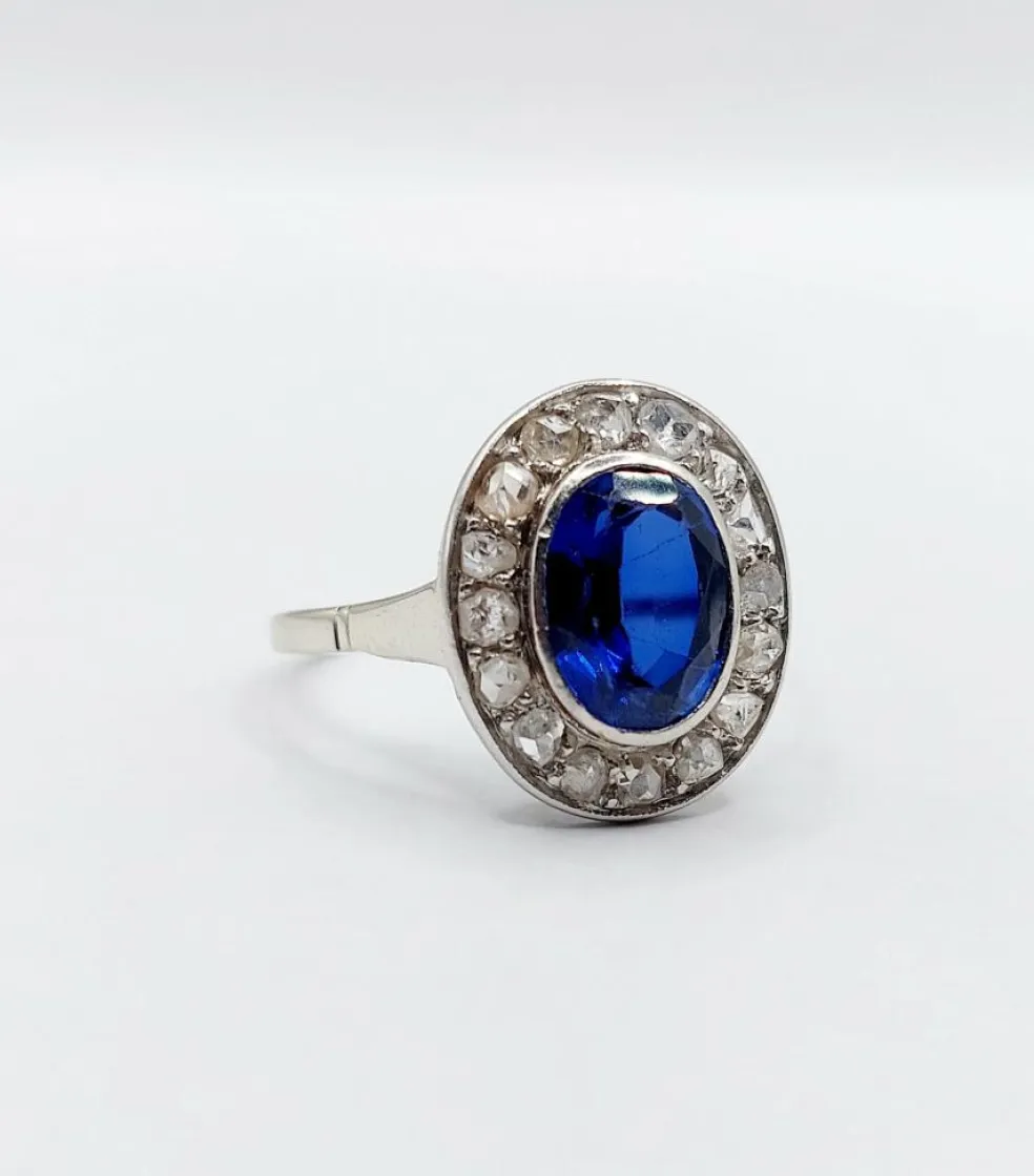 Bague pompadour or blanc et platine, saphir, diamants taille rose (circa 1910)